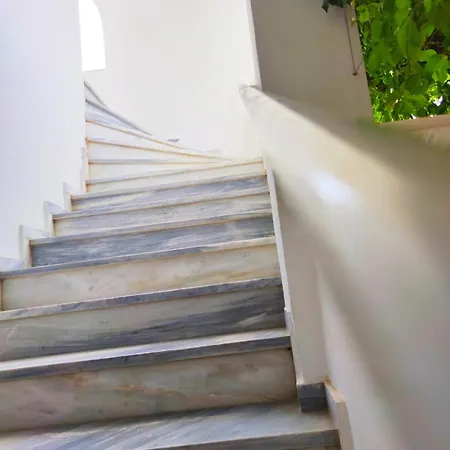 Nissos Ios Mylopotas