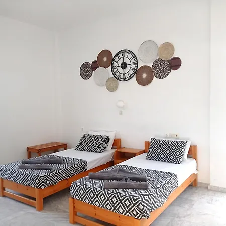 Nissos Ios Hotel Mylopotas