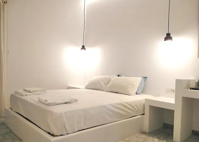 ニソス イオス ホテル