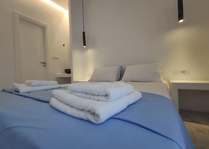 ニソス イオス ホテル ミロポタス