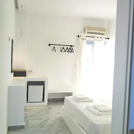 νήσος ίος Ξενοδοχείο 2*