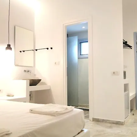 Hotel Nissos Ios 2*