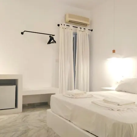 Hotel Nissos Ios 2*