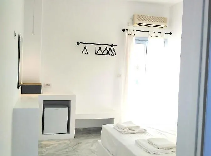 νήσος ίος Ξενοδοχείο 2*