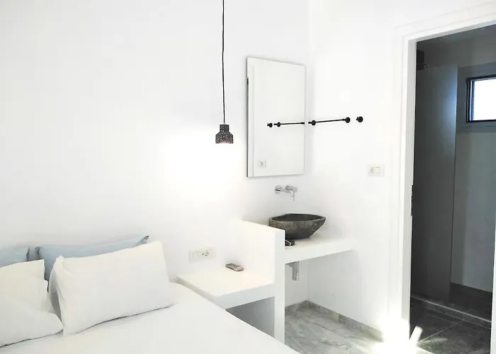 νήσος ίος Ξενοδοχείο