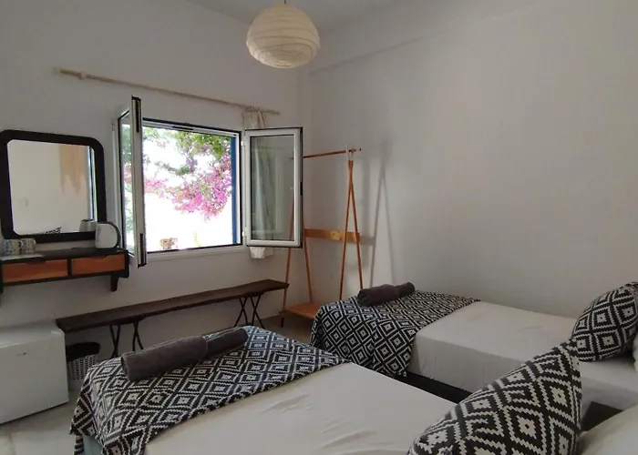 νήσος ίος 2*